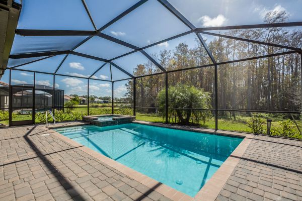 Pool Enclosure Installation Service